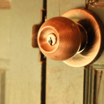 Determining Which Side to Have Your Doorknob Installed