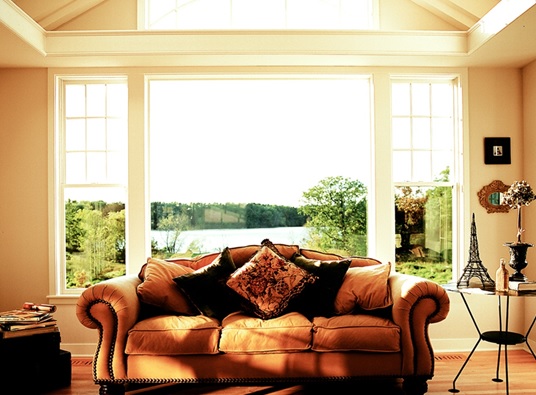 Let the Summer Sun In: Window Styles for the Living Room